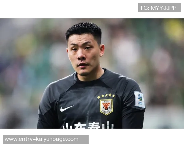 验货成功!200万欧身价阿尔瓦罗首秀2次关键封堵,王大雷激动拥抱 验货成功!200万欧身价阿尔瓦罗首秀2次关键封堵,王大雷激动拥抱