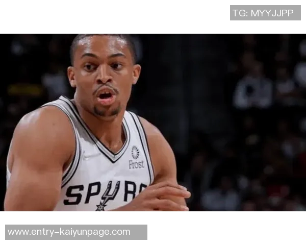 米奇称赞队内人才众多文班是基石凯尔登则是球队灵魂所在